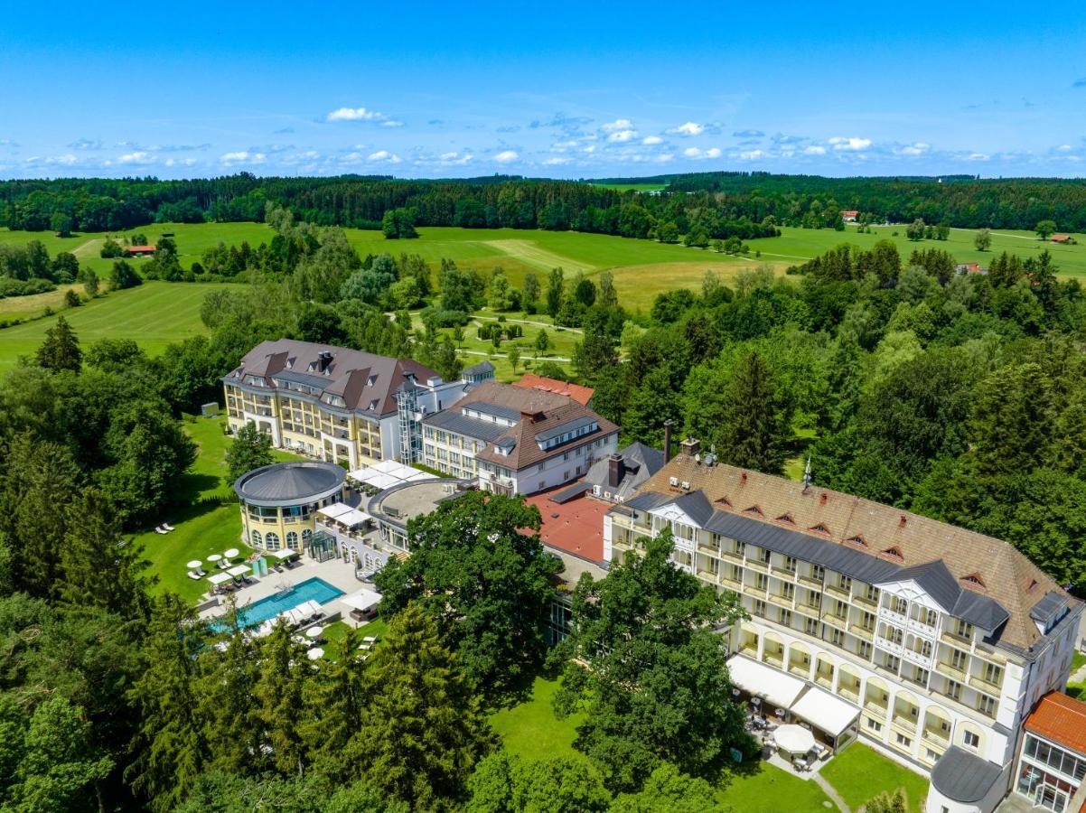 Steigenberger Hotel Der Sonnenhof บาดวือริสโฮเฟิน ภายนอก รูปภาพ