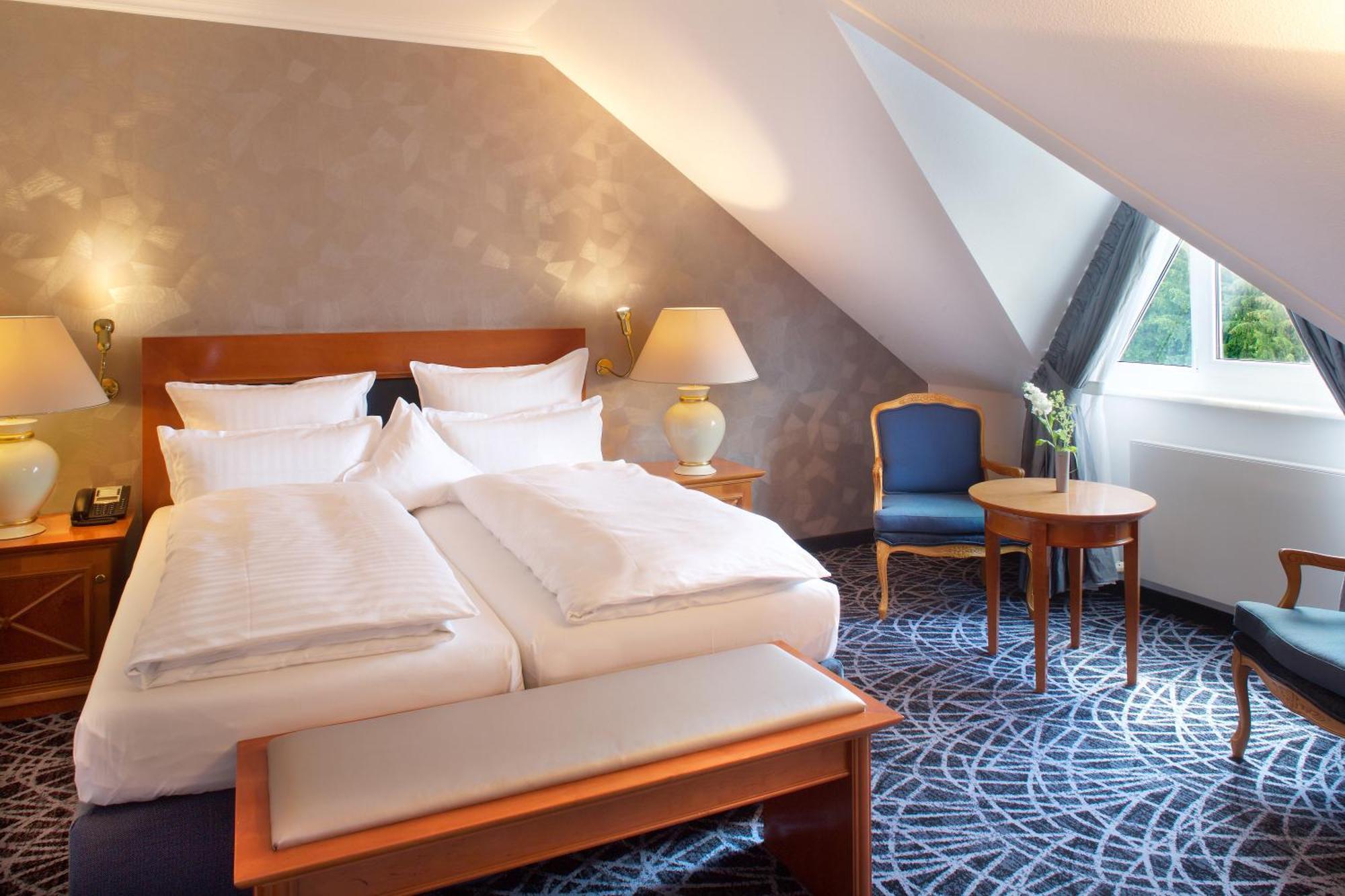 Steigenberger Hotel Der Sonnenhof บาดวือริสโฮเฟิน ภายนอก รูปภาพ