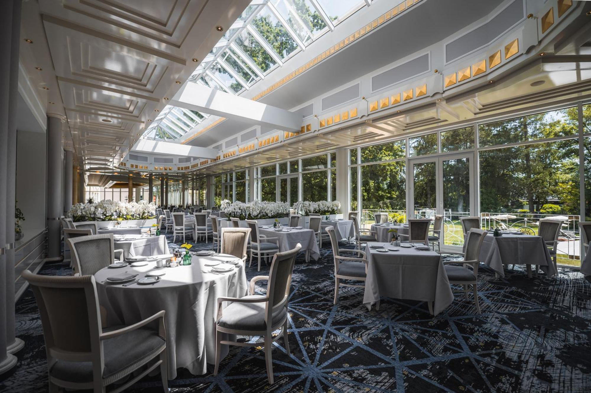 Steigenberger Hotel Der Sonnenhof บาดวือริสโฮเฟิน ภายนอก รูปภาพ