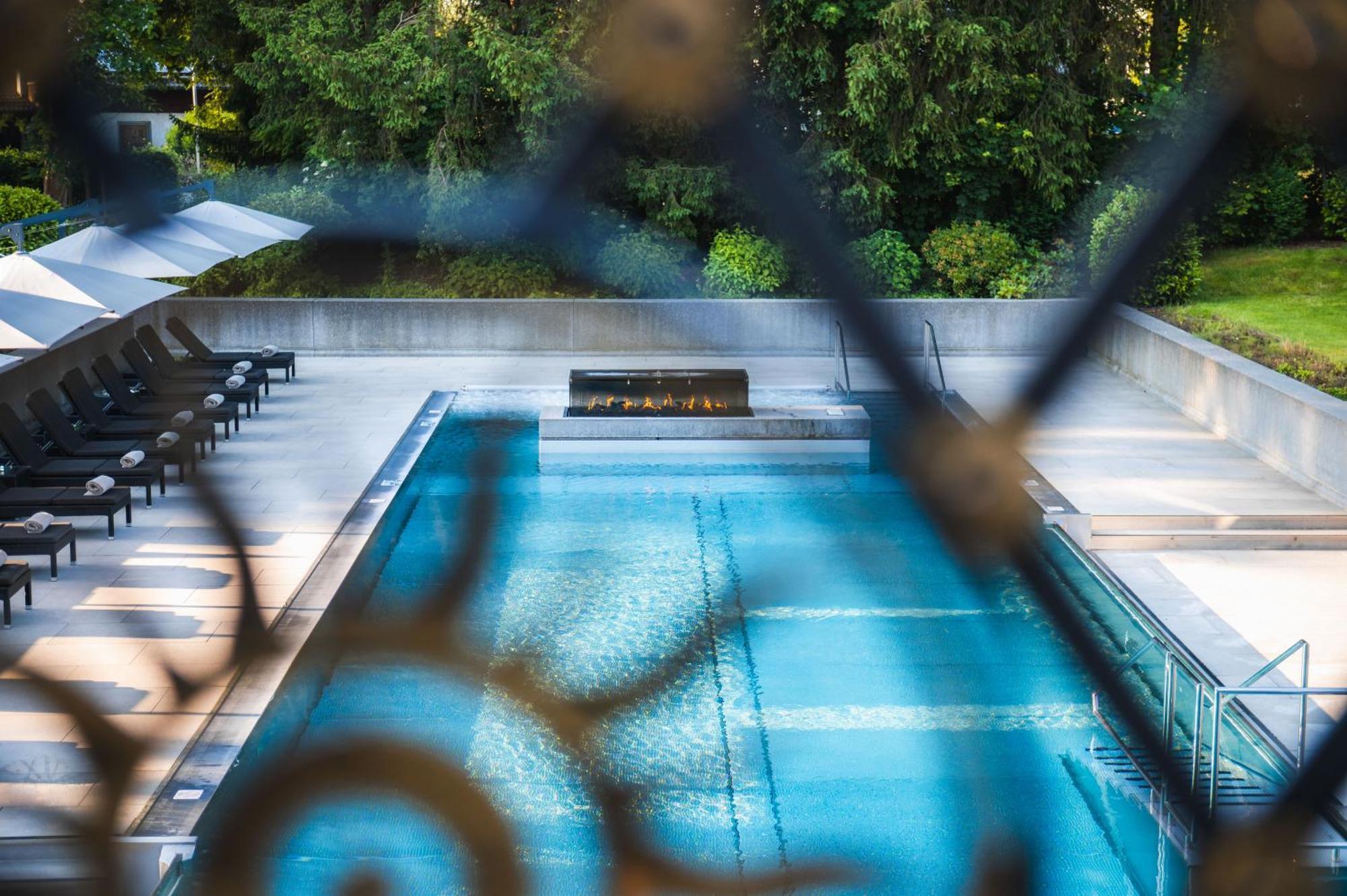 Steigenberger Hotel Der Sonnenhof บาดวือริสโฮเฟิน ภายนอก รูปภาพ