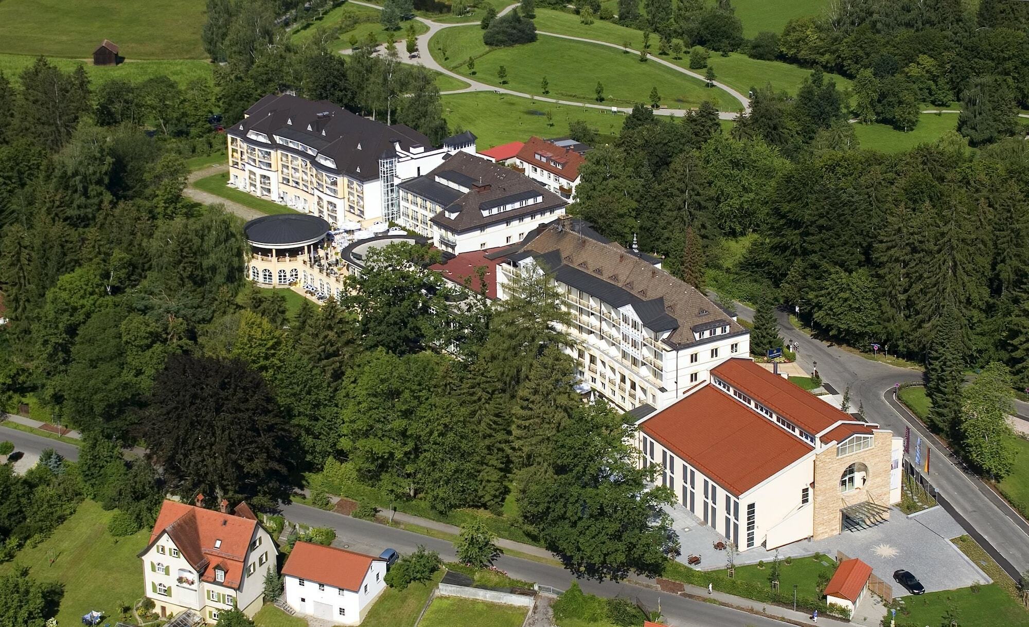 Steigenberger Hotel Der Sonnenhof บาดวือริสโฮเฟิน ภายนอก รูปภาพ